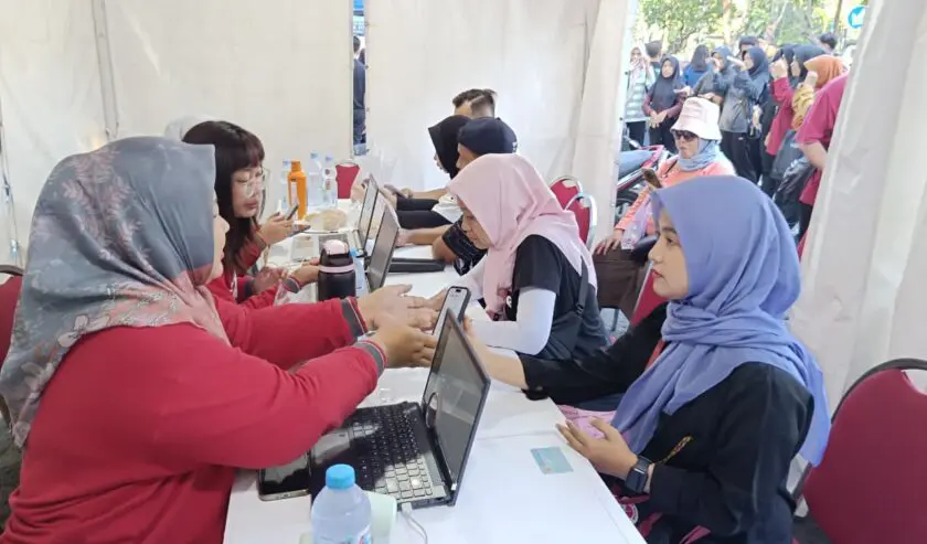 Kabar Gembira, Warga Kota Surabaya Bisa Aktivasi IKD di Taman Bungkul Setiap Minggu Pagi